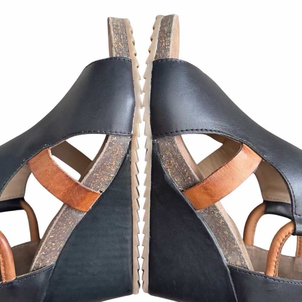 Diba True Night Out EUC 8M Leather Wedge Sandals Black Brown Peep Toe Comfort - Picture 9 of 12